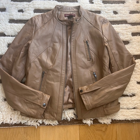 Bagatelle Brown leather jacket. - Picture 8 of 10